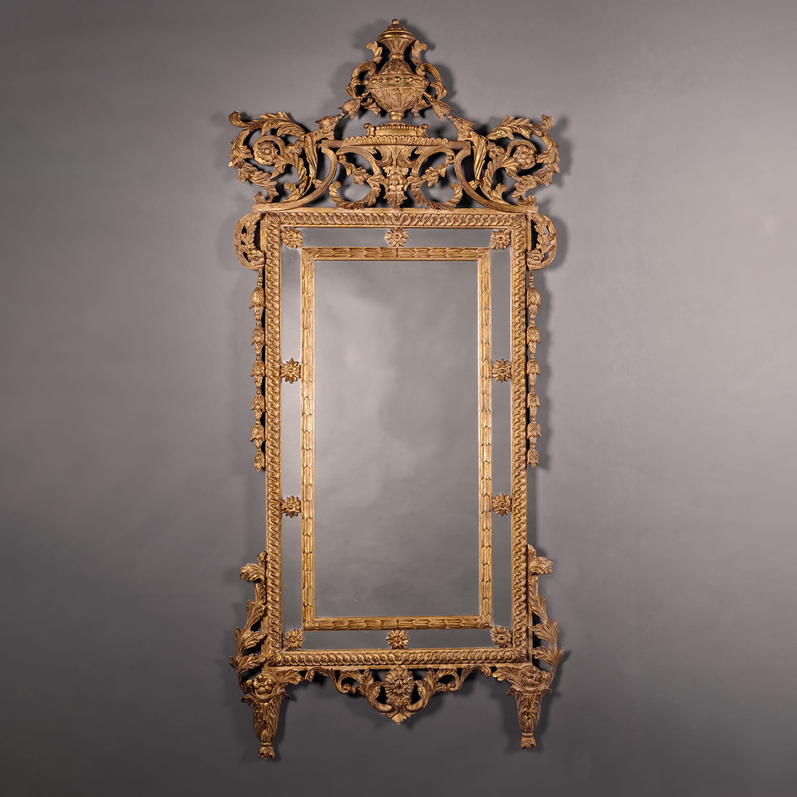 A Pair of Italian Neoclassical Giltwood Pier Mirrors - Image 2