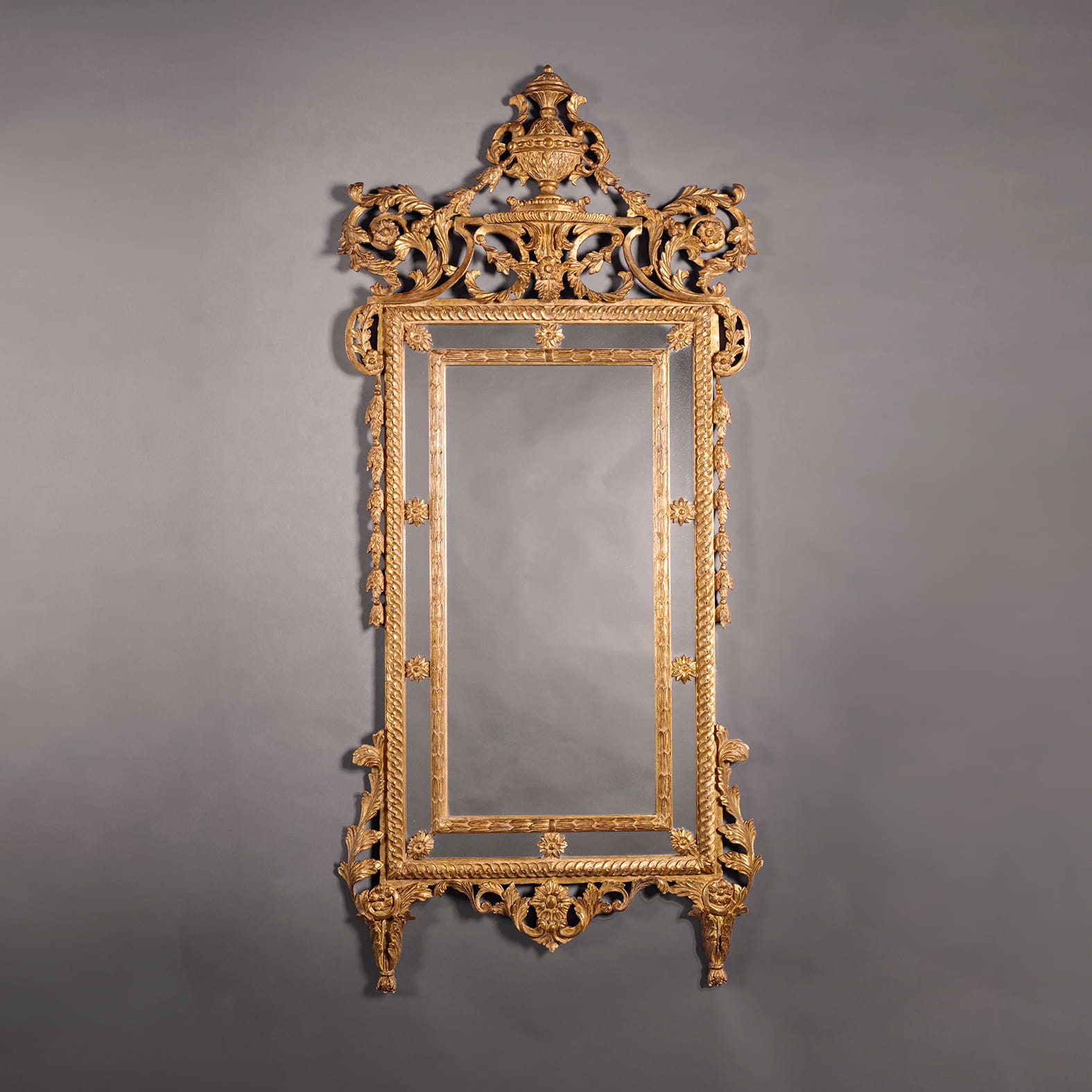 A Pair of Italian Neoclassical Giltwood Pier Mirrors - Image 3